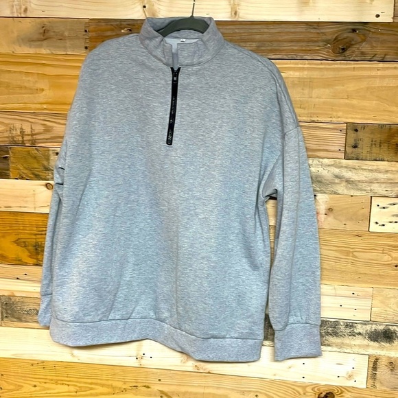 Size XL gray mock neck quarter zip sweatshirt - Picture 1 of 8